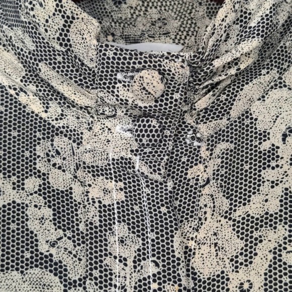 VINTAGE Paul Stanley Silk Puff Sleave Blouse w/ Covered Buttons Size 12 - Picture 3 of 7